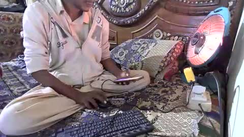 Zoya Khan online show from February 7, 10:04 pm