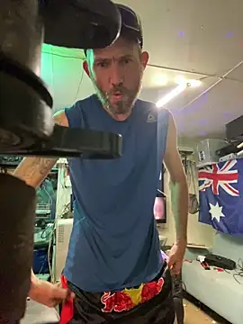 Hereisjohnnyberg online show from April 6, 4:46 am