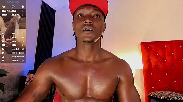 DannSmmith online show from November 17, 2:31 pm