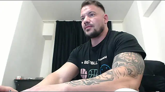 musclemonster31 online show from January 8, 3:39 pm