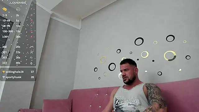 musclemonster31 online show from February 2, 7:30 am