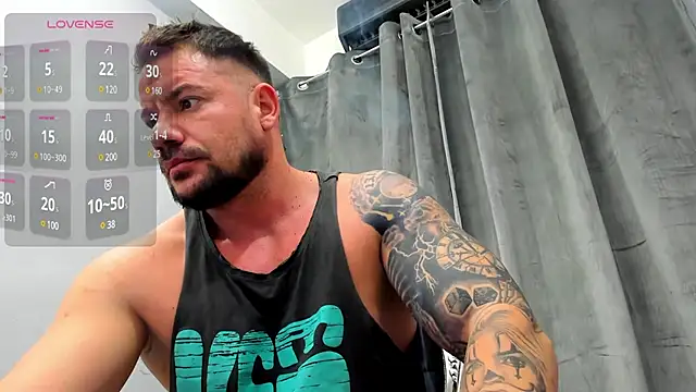 musclemonster31 online show from February 11, 5:47 am