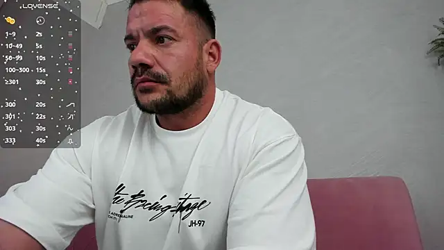 musclemonster31 online show from December 17, 8:54 pm