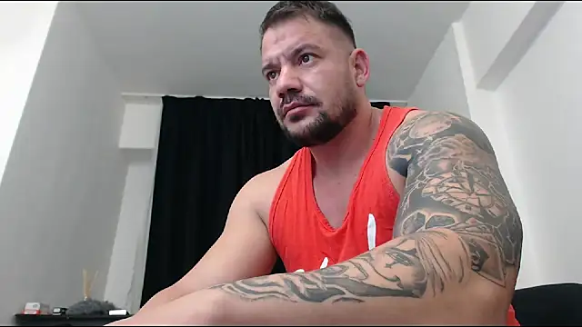 musclemonster31 online show from December 27, 2:58 am