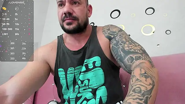 musclemonster31 online show from January 28, 9:08 pm