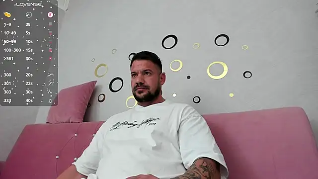 musclemonster31 online show from January 15, 9:30 pm