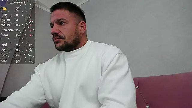 musclemonster31 online show from December 18, 8:47 pm