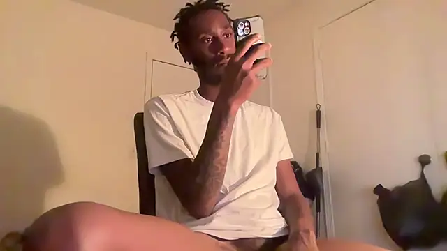 ITSONLYKENNY online show from October 7, 5:55 am