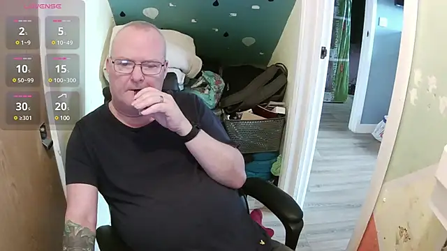 FriendlyDave online show from March 17, 9:01 am