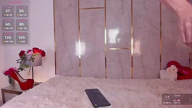 Jiggly   online show from February 1, 5:50 am