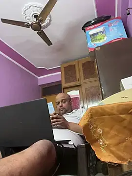 Dick 6inches online show from July 3, 7:25 am