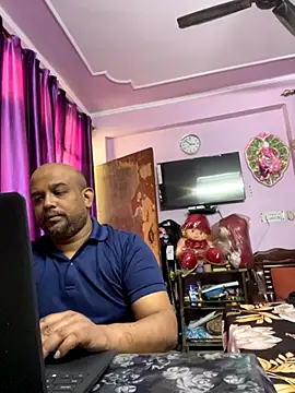 Dick 6inches online show from November 15, 9:22 am