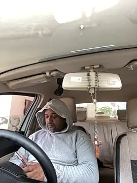 Dick 6inches online show from November 27, 6:17 am