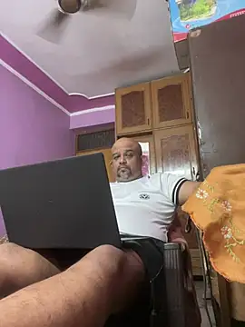 Dick 6inches online show from July 12, 4:47 am