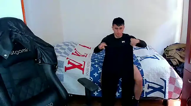 Tommy Bred online show from February 6, 5:30 pm