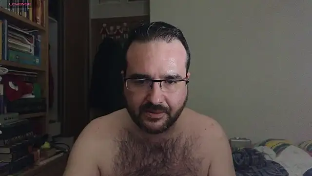 curiosillo83 online show from December 4, 2:42 am