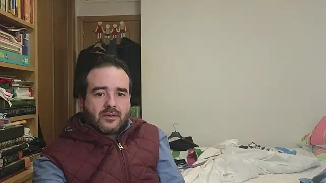 curiosillo83 online show from February 26, 11:28 pm