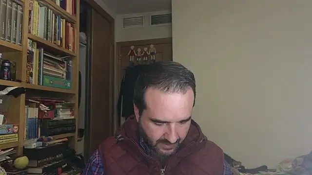 curiosillo83 online show from December 2, 8:23 pm