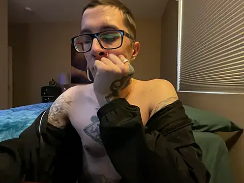 Snapshot of Bwcjoshbanks chatting on February 10, 10:30 pm Bwcjoshbanks online show from February 10, 10:30 pm
