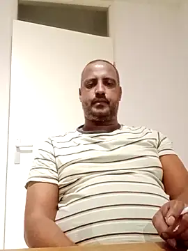 bink1982 online show from January 6, 8:46 pm