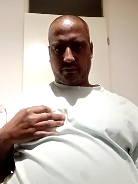 bink1982 online show from February 13, 8:58 pm