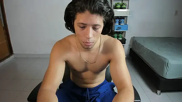 imtonny19 online show from November 2, 3:00 am