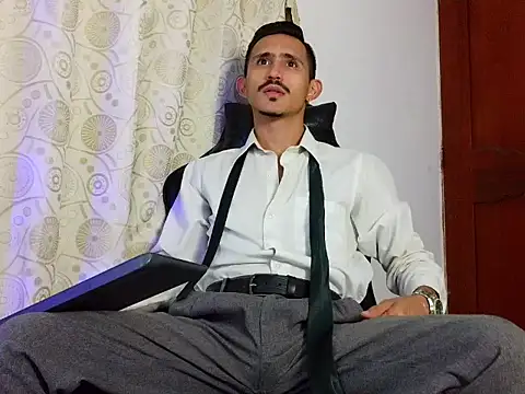 HomeAloneK online show from May 4, 7:26 pm