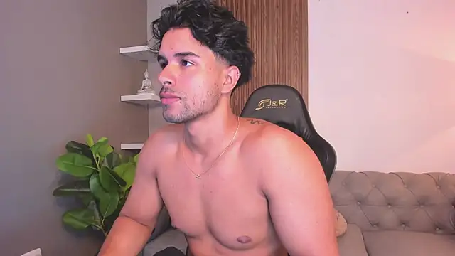 liam collins21 online show from April 12, 11:55 am