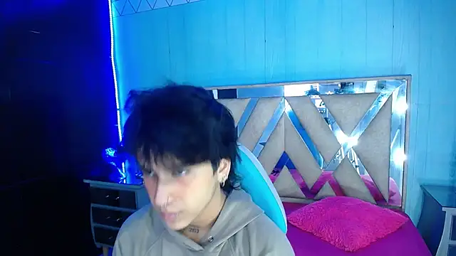 alex 477 online show from November 24, 11:33 am