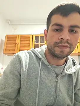 hornny1995 online show from October 31, 6:00 pm