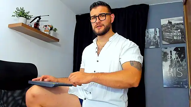 AndrewDiaz online show from December 19, 6:54 am