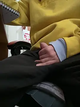 maurix9111 online show from November 20, 10:47 am