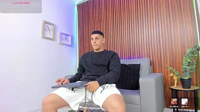 Alex cute77 online show from March 31, 11:56 am