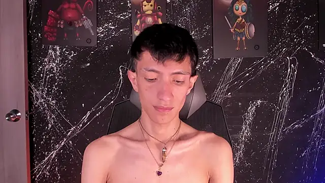 DereckCooperr online show from December 4, 10:39 pm