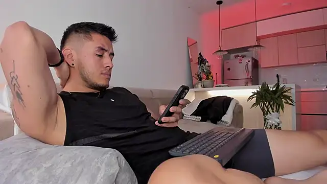 Chriskyle  online show from February 9, 8:13 pm