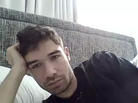 slim and cute1 online show from December 6, 7:32 am