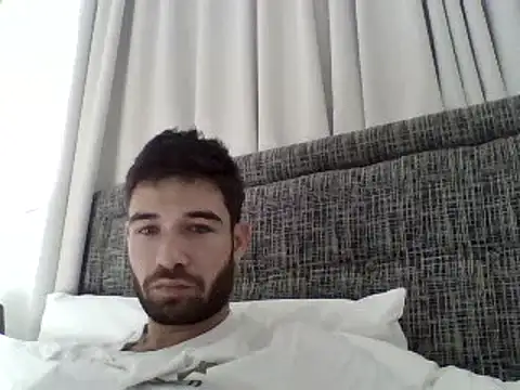 slim and cute1 online show from December 4, 8:45 am