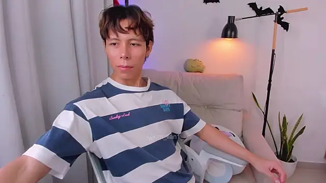 kim lian21 online show from October 9, 12:21 pm