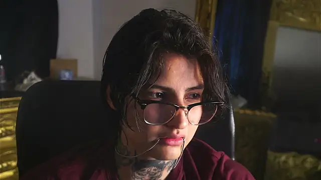 dantecoppolaa  online show from February 19, 9:58 pm