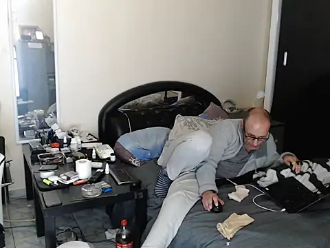 Terizizz online show from April 9, 6:25 pm