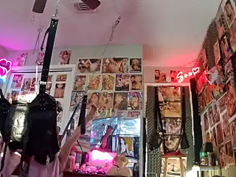 luvs2cumm69 online show from December 3, 1:43 pm