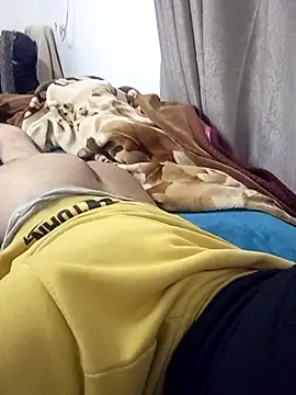 Snapshot of tetoo304 chatting on January 25, 7:39 pm tetoo304 online show from January 25, 7:39 pm