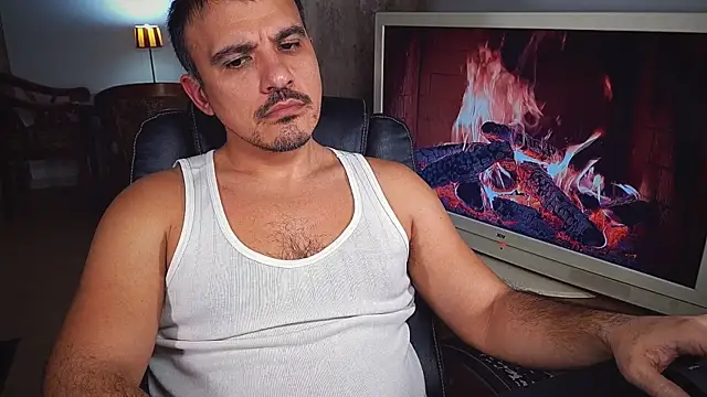 officeman7 online show from December 29, 5:33 pm