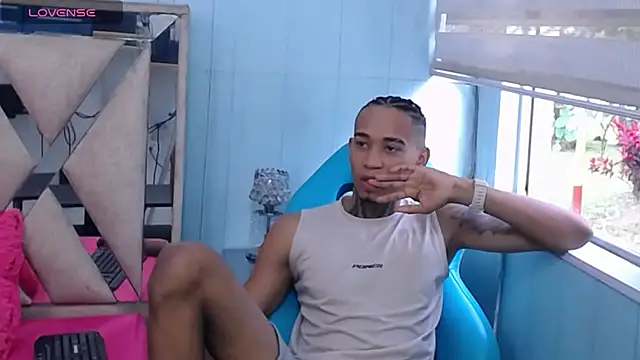 sexy blacks  online show from October 1, 12:09 pm