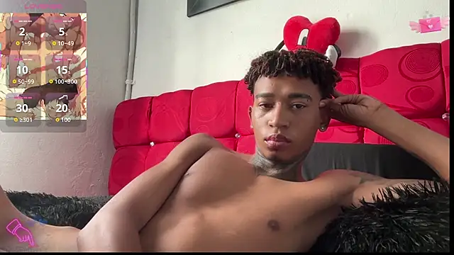 sexy blacks  online show from October 21, 1:14 pm