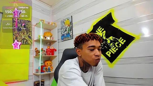 sexy blacks  online show from January 29, 11:30 am