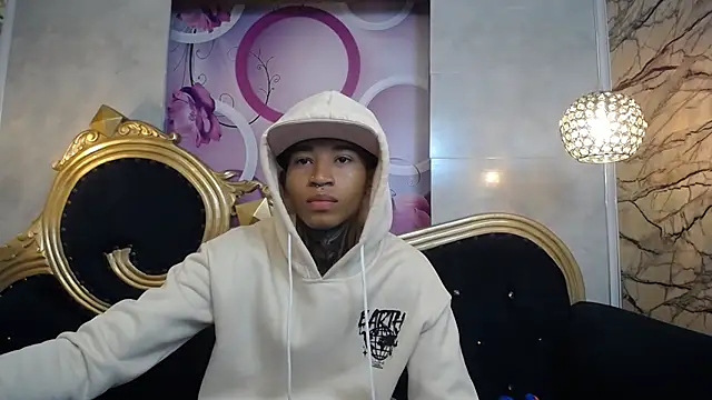 sexy blacks  online show from December 20, 11:21 am