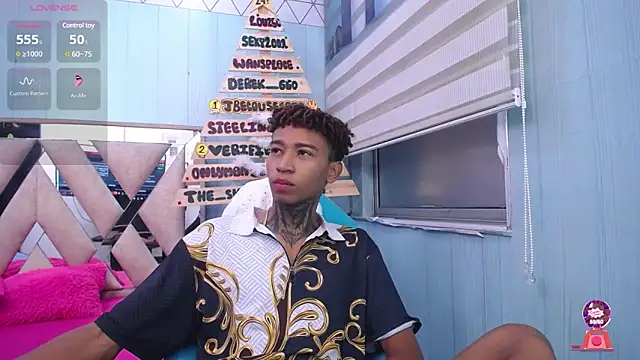 sexy blacks  online show from December 28, 11:30 am