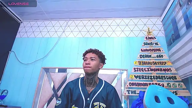 sexy blacks  online show from December 19, 11:18 am