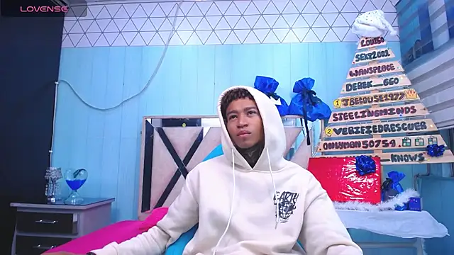 sexy blacks  online show from December 10, 11:22 am